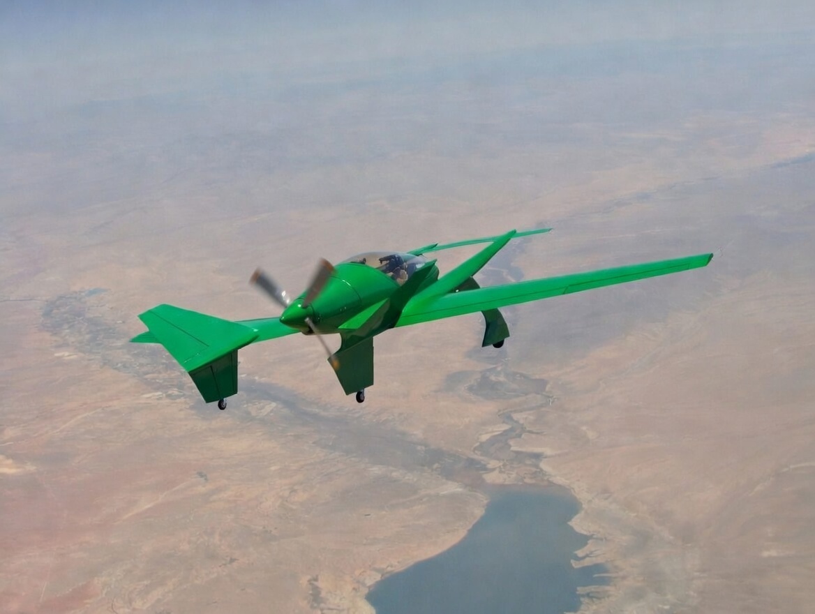 SM-150 Sportplane green 004